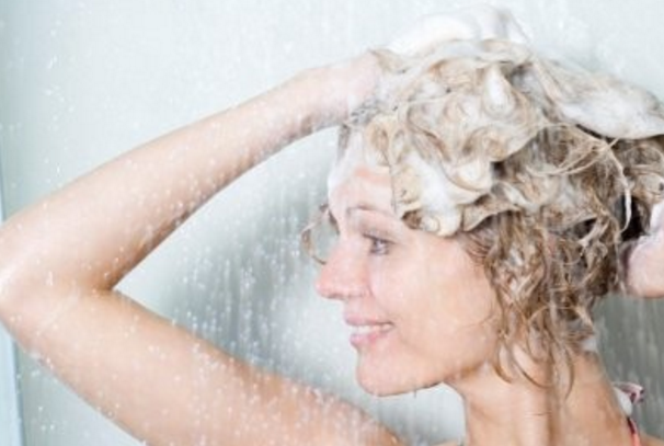 3 Tips Merawat Rambut Dan Kulit Kepala